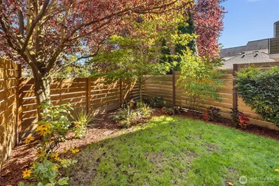 3627 Gilman Avenue W, Seattle, WA 98199 - Photo 23