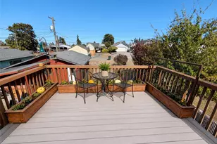 1209 E 5th St, Port Angeles, WA 98362 - Photo 13