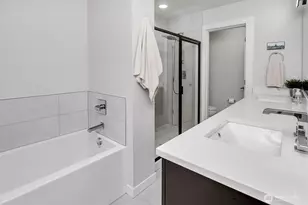 8911 NE 173rd Pl, Bothell, WA 98011 - Photo 17