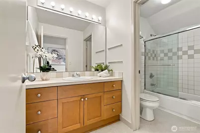 6735 Shaffer Avenue S, Seattle, WA 98108 - Photo 23