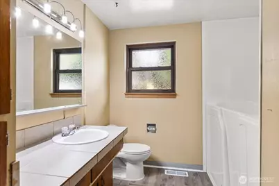 1235 8th Avenue S, Edmonds, WA 98020 - Photo 23