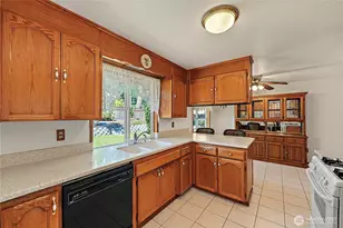 10210 63rd Ave Ct E, Puyallup, WA 98373 - Photo 9