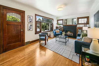 6241 28th Avenue NE, Seattle, WA 98115 - Photo 3