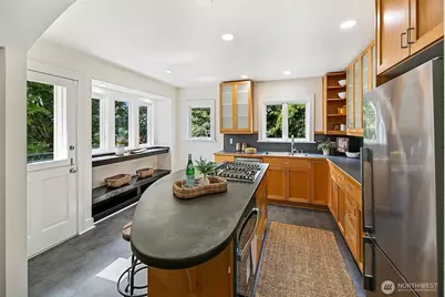 6241 28th Avenue NE, Seattle, WA 98115 - Photo 13