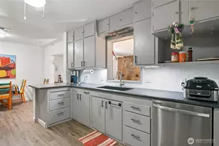 2 S Elm St, Omak, WA 98841 - Photo 9