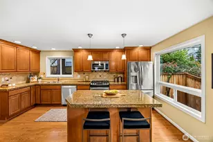 231 105th Ave SE, Bellevue, WA 98004 - Photo 9