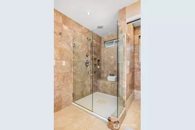 231 105th Avenue SE, Bellevue, WA 98004 - Photo 25