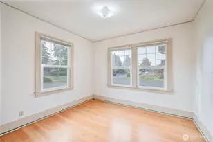 707 Ayers St, Kelso, WA 98626 - Photo 17