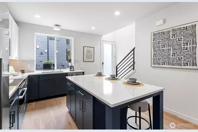 8039 Wallingford Avenue N #C, Seattle, WA 98103 - Photo 7