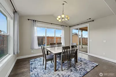 11402 175th Street E, Puyallup, WA 98374 - Photo 9
