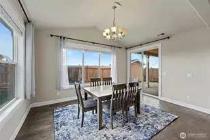 11402 175th St E, Puyallup, WA 98374 - Photo 9
