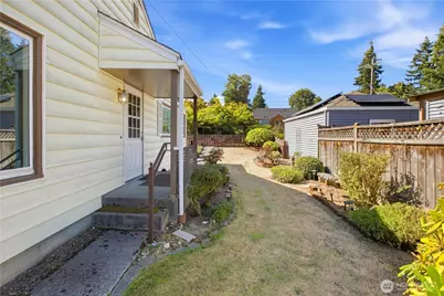 11752 20th Avenue NE, Seattle, WA 98125 - Photo 21