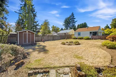 11752 20th Avenue NE, Seattle, WA 98125 - Photo 3