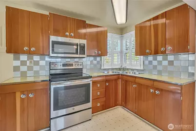 11752 20th Avenue NE, Seattle, WA 98125 - Photo 11