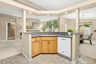 27304 219th Pl SE, Maple Valley, WA 98038 - Photo 11