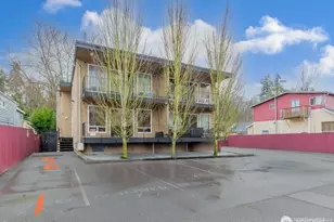 4525 S Henderson St, Seattle, WA 98118 - Photo 15