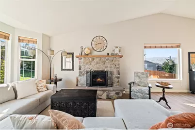 824 Briarwood Terrace, East Wenatchee, WA 98802 - Photo 13