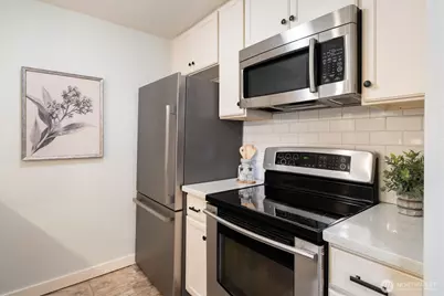 4727 176th Street SW #J3, Lynnwood, WA 98037 - Photo 13