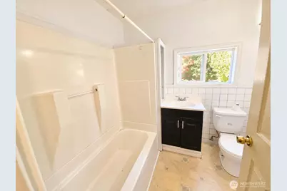 2905 Simpson Avenue, Hoquiam, WA 98550 - Photo 11