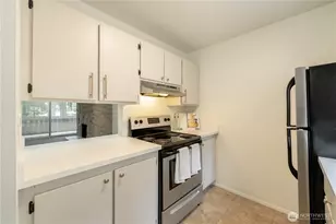 4801 180th St SW, Lynnwood, WA 98037 - Photo 5
