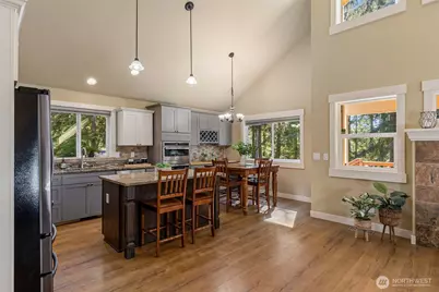 7981 SE Mossy Pond Court, Olalla, WA 98359 - Photo 11
