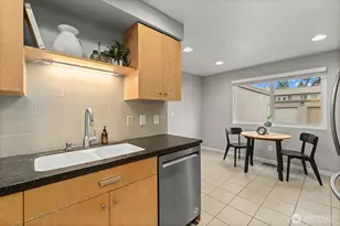 8225 212th St SW, Edmonds, WA 98026 - Photo 7