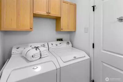 1870 Sakai Village Loop #28, Bainbridge Island, WA 98110 - Photo 9