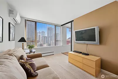 2201 3rd Avenue #2301, Seattle, WA 98121 - Photo 17