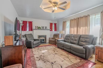 401 S 17th Avenue, Yakima, WA 98902 - Photo 3