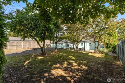 8627 9th Avenue SW, Seattle, WA 98106 - Photo 23