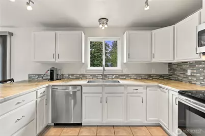 3011 Sandra Madison Loop Road, Marysville, WA 98271 - Photo 11