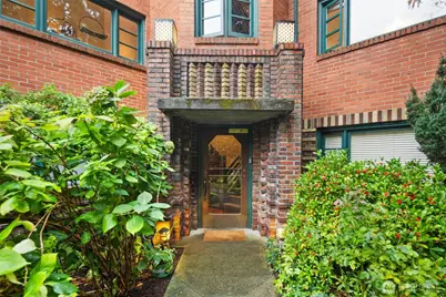 2717 Franklin Avenue E #102, Seattle, WA 98102 - Photo 25