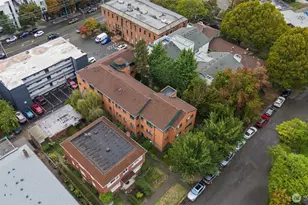 2717 Franklin Ave E, Seattle, WA 98102 - Photo 31