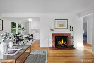 8044 38th Avenue NE, Seattle, WA 98115 - Photo 9