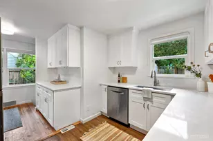 8044 38th Ave NE, Seattle, WA 98115 - Photo 15