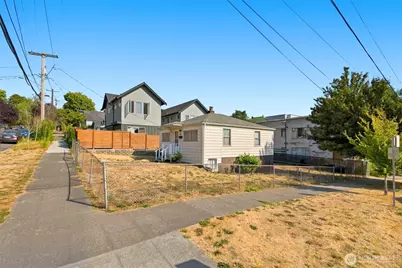 1403 E Alder Street, Seattle, WA 98122 - Photo 3