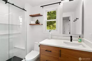 9219 5th Ave NE, Seattle, WA 98115 - Photo 11