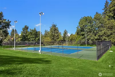 24201 38th Place SE, Sammamish, WA 98029 - Photo 35