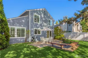 24201 38th Pl SE, Sammamish, WA 98029 - Photo 25