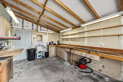 14317 Greenbelt Drive E, Bonney Lake, WA 98391 - Photo 27