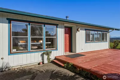 14317 Greenbelt Drive E, Bonney Lake, WA 98391 - Photo 3