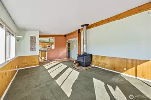14317 Greenbelt Dr E, Bonney Lake, WA 98391 - Photo 9