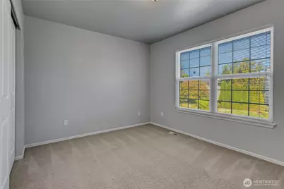 1850 31st Avenue SE, Puyallup, WA 98374 - Photo 35