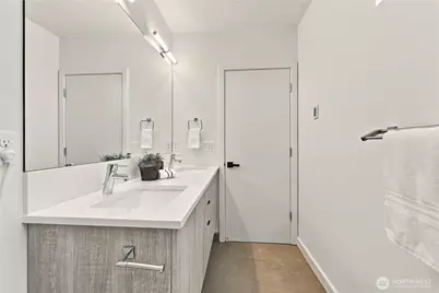 4608 Evanston Avenue N, Seattle, WA 98103 - Photo 21