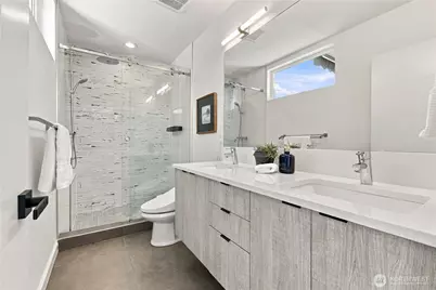 4608 Evanston Avenue N, Seattle, WA 98103 - Photo 7