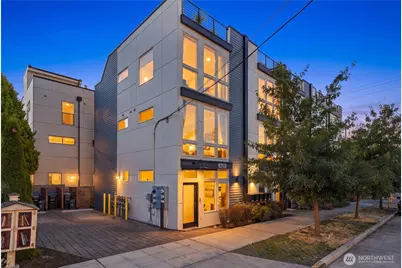 4608 Evanston Avenue N, Seattle, WA 98103 - Photo 1