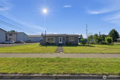 117 J Street, Cosmopolis, WA 98537 - Photo 1