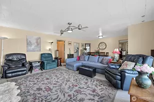 117 J St, Cosmopolis, WA 98537 - Photo 5