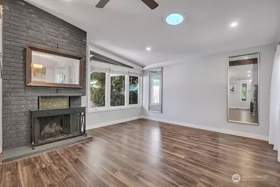 8022 S 112 Street, Seattle, WA 98178 - Photo 3