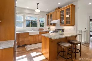 4918 Greenwood Ave N, Seattle, WA 98103 - Photo 5